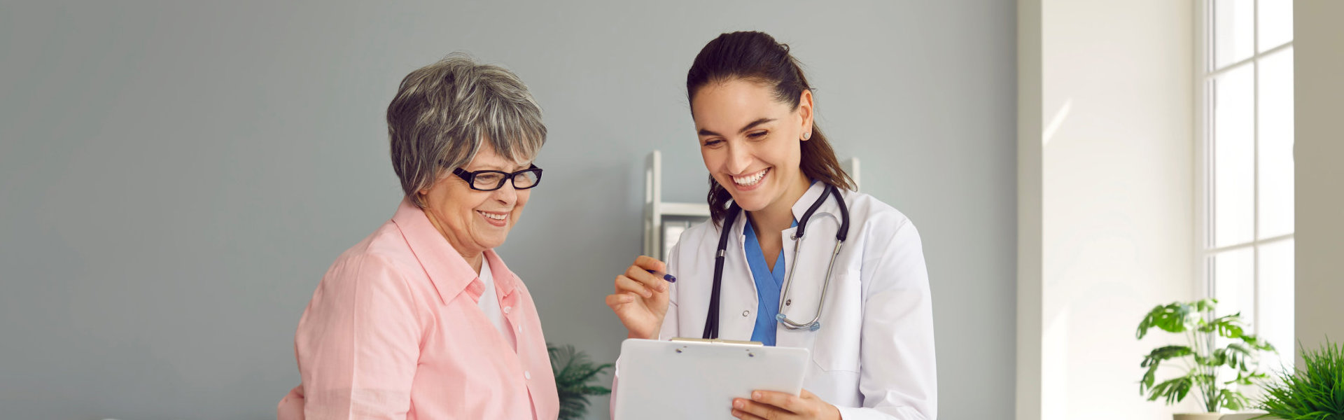 doctor talking to her patient